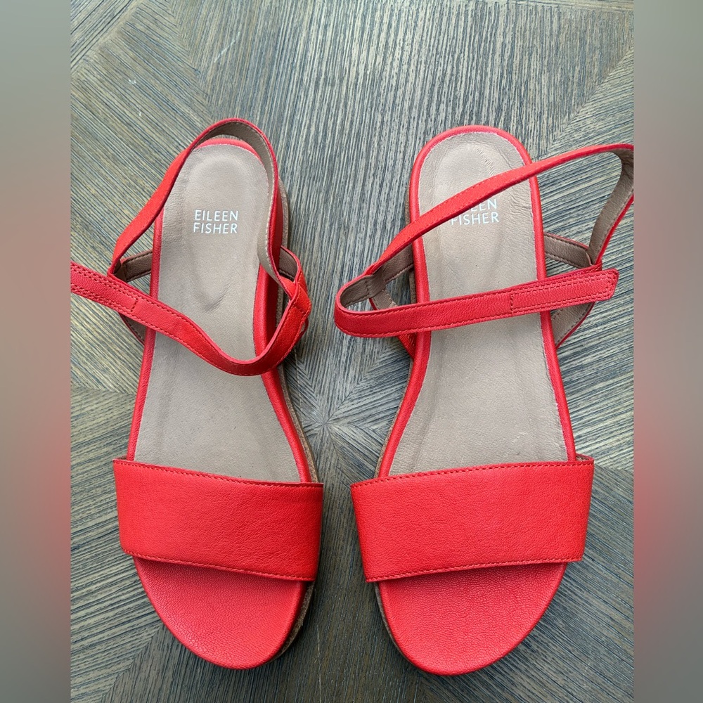 NWOT Eileen Fisher Razz Tumbled Leather Ankle-Strap Red Sandals Size 8
